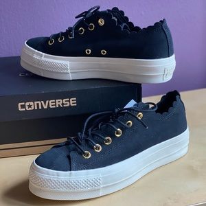 Converse //  Navy Suede Low Top Platforms Size 9